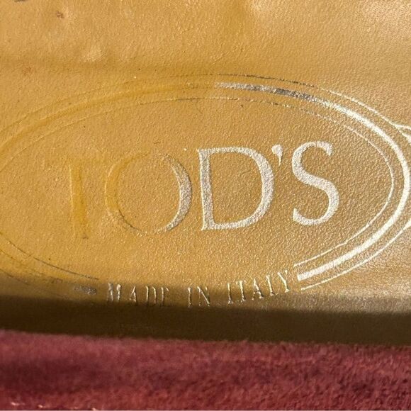 Tod’s Lane Suede Loafers Burgundy with Crystal Embellishments EU 37.5 US 7.5 - Picture 13 of 13